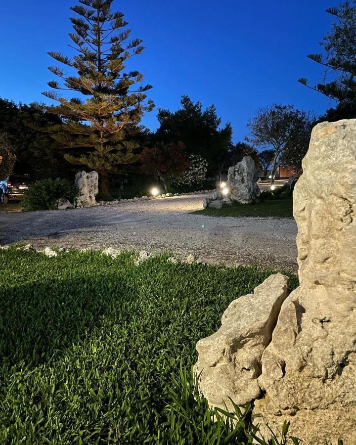 Agriturismo Tenuta Pozzello Torre dell'Orso Zewnętrze zdjęcie