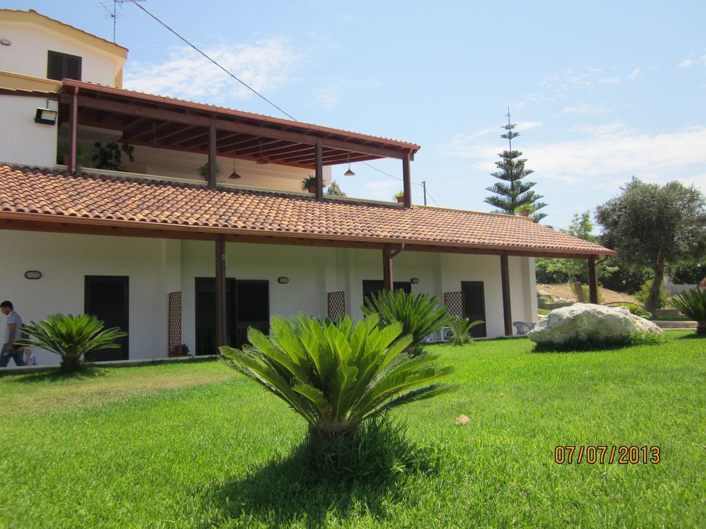Agriturismo Tenuta Pozzello Torre dell'Orso Pokój zdjęcie