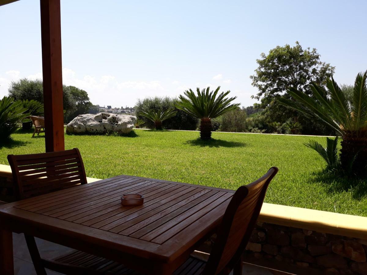 Agriturismo Tenuta Pozzello Torre dell'Orso Zewnętrze zdjęcie